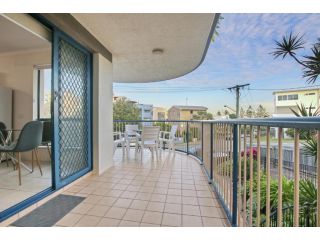 Sandalwood Unit 1 66 Lower Gay Tce Apartment, Caloundra - 4