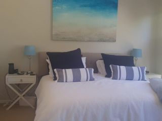 SANDPIPER 9 WiFi LINEN INCLUDED Guest house, Inverloch - 1