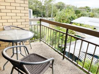 Sands Court on Boyd, Top floor 2 bedroom unit, seconds from the beach! Apartment, Woorim - 1