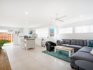 Sandy Feet Retreat - Pet Friendly - 1 Min Walk to Beach Guest house, Currarong - 2