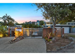 Architectural masterpiece, Sunshine Beach Apartment, Sunshine Beach - 5