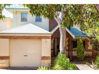 Sea Views & Birdsong Guest house, Dunsborough - 2