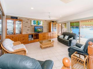 Seachange -Waterfront Apartment, Yamba - 4