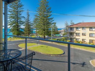 Seaspray 3 - straight across the road from Main Beach Yamba Apartment, Yamba - 1