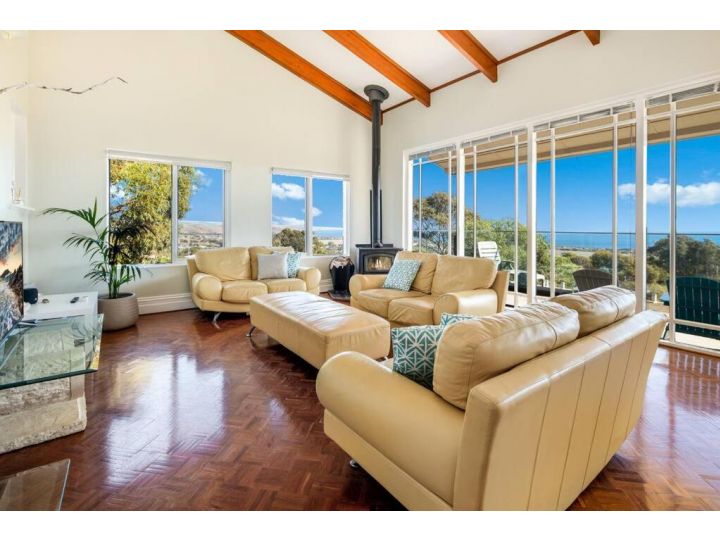 Seaview-House Sleeps 6 3 Bedroom Ocean views Guest house, Normanville - imaginea 2