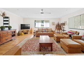 Secluded 3BR Pet Friendly Cottage Guest house, Queensland - 1