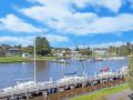 Shearwater Penthouse Apartment Apartment, Port Fairy - thumb 1