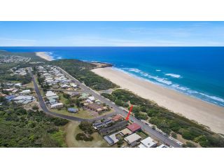 Shelly Beach House 1 Apartment, East Ballina - 2