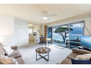 6 'SHOAL TOWERS', 11 SHOAL BAY RD - STUNNING WATER VIEWS & PERFECT LOCATION Apartment, Shoal Bay - 4