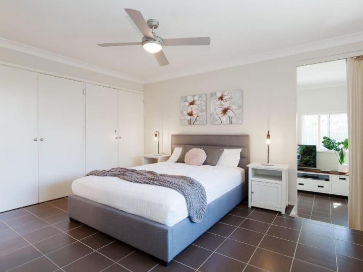 &#x27;Shoalz&#x27;, 28 Rigney Street - Renovated Cottage with Boat Parking Apartment, Shoal Bay - imaginea 7