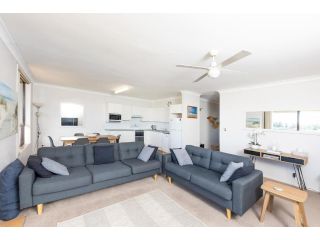 Shoreline Unit 8 Apartment, Tuncurry - 4