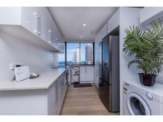 Surfers Superior 2 Bedroom Apartments with ocean view Apartment, Gold Coast - 4