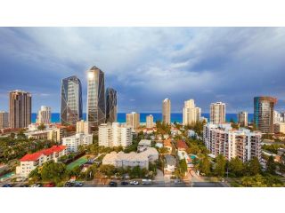 Surfers Superior 2 Bedroom Apartments with ocean view Apartment, Gold Coast - 2