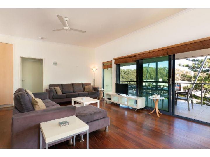 Six River - LJHooker Yamba Apartment, Yamba - imaginea 1