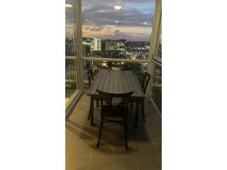 CBD Sky View Apartment Apartment, Adelaide - 2