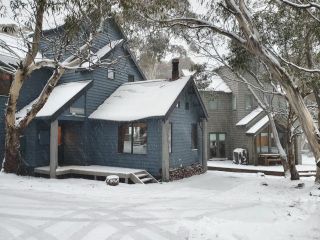 SNOWED INN apartment Chalet, Dinner Plain - 1