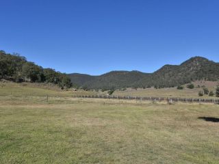 Somerville Wines Farmstay in Broke, super cute house on working farm. Walk for miles. Guest house, Broke - 5