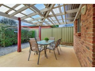 Spacious 2 Bed, 2 Bath Villa, CBD Location Villa, Orange - 3