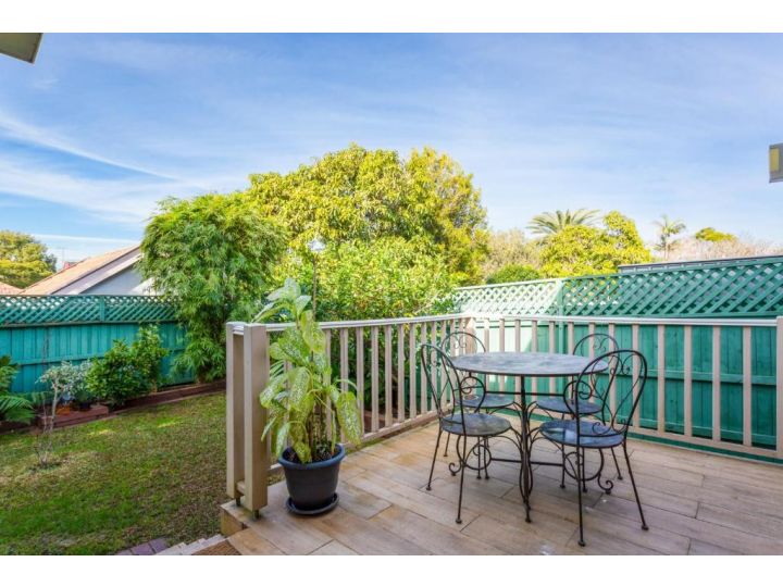 Spacious 3-Bed Mid Century Home Near CBD Guest house, Sydney - imaginea 3