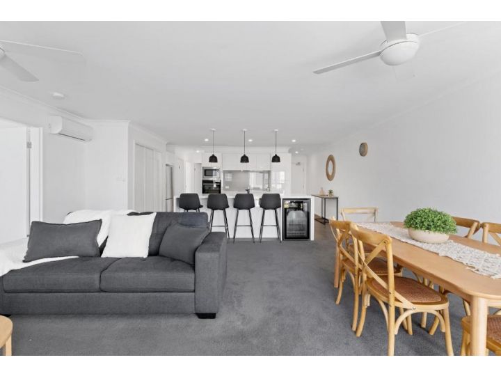 SPACIOUS & MODERN // SEASHELLS NELSON Apartment, Nelson Bay - imaginea 3