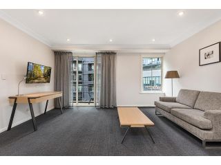 Spacious Unit in Heart of South Yarra Dining Hub Apartment, Melbourne - 2