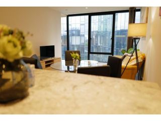 St Kilda 1BR Apt with perfect view wifi Apartment, Melbourne - 1