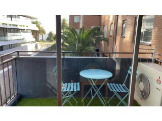 St Kilda Beachfront 2 Bedroom Apartment Apartment, Melbourne - 5