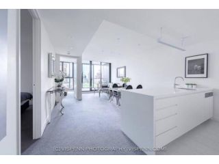 State of the Art 2Bed+2Bath Designer Lux Apartment Apartment, Melbourne - 4