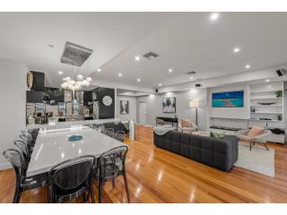 StayCentral - Moonee Ponds Penthouse Apartment, Melbourne - 4