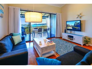 Stunning Panorama Apartments Apartment, Hamilton Island - 1