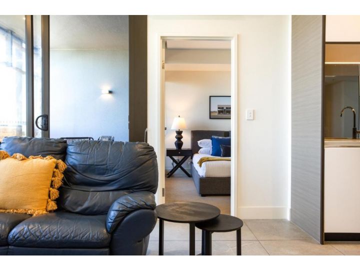 Stylish Unit with Balcony View near River and Park Apartment, Sydney - imaginea 3