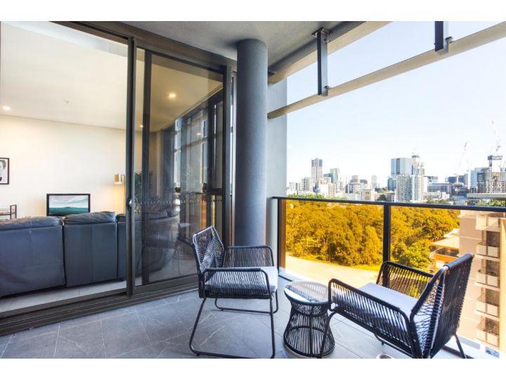 Stylish Unit with Balcony View near River and Park Apartment, Sydney - imaginea 1