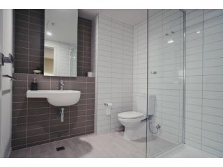 Stylish 2 bedrooms CBD apt*Free Parking* Apartment, Melbourne - 1