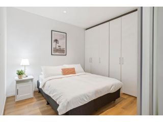 Stylish 2BR Apt Nxt to Southern Cross FREE Parking Apartment, Melbourne - 5