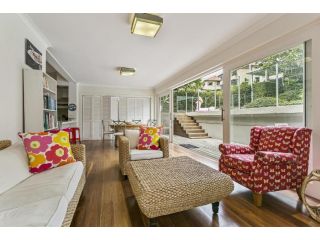Summery, spacious 4 bed home in Kurraba Point Guest house, Sydney - 2