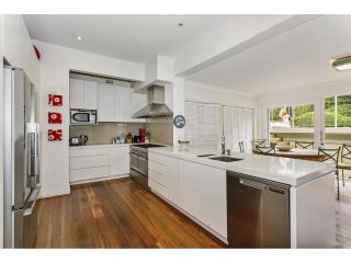 Summery, spacious 4 bed home in Kurraba Point Guest house, Sydney - 1