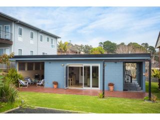 Sun Kissed on Dulling Guest house, Dalmeny - 1