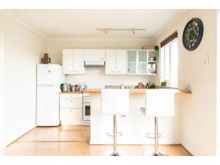 Sunny 1 Bedroom Apartment in St Kilda near the Beach Apartment, Melbourne - 1