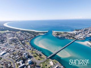 Sunrise Luxury Apartments Aparthotel, Tuncurry - 1