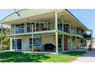 Sunsets from your front patio - Sylvan Beach Esp, Bellara Guest house, Bellara - 1