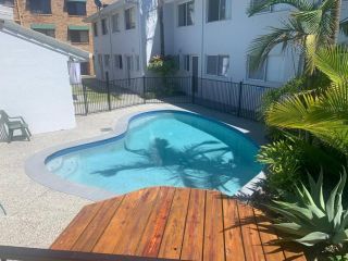 Superb townhouse in Alexandra Headland Villa, Alexandra Headland - 4