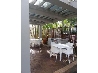 Surfers 1bedroom, Large Fridge, Washing Machine, Free Parking and WIFI Apartment, Gold Coast - 4