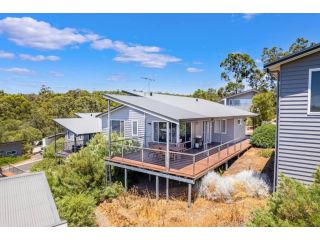 Surfs Up Guest house, Dunsborough - 1