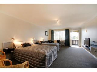 Tamar River Villas Aparthotel, Launceston - 3