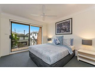 Tarcoola 3 Apartment, Yamba - 3