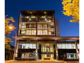 The Botanical 201 Apartment, Albury - 2