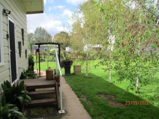 The Bungalow at Nunyara Guest house, Victoria - 4