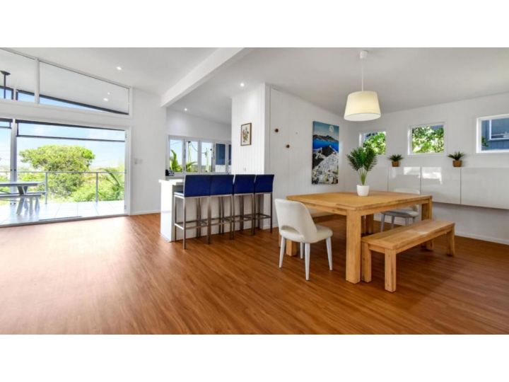 The Lookout Holiday Home, Beautiful Views! Guest house, Caloundra - imaginea 8