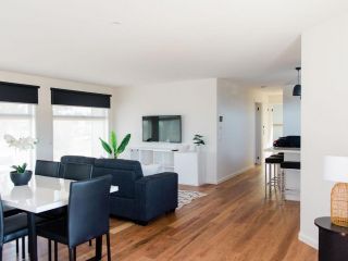 The Nest Beach Getaway Apartment, Torquay - 2