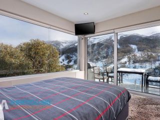 The Peak 6 Chalet, Thredbo - 4